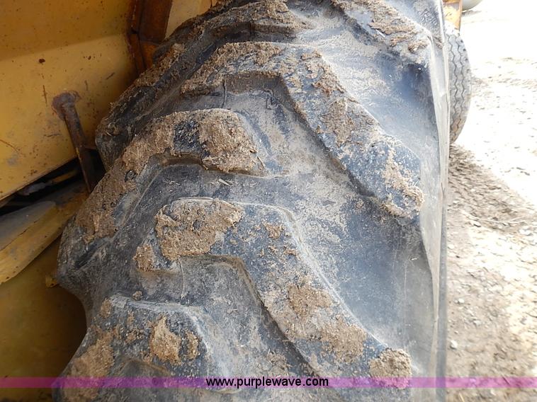 image for item I9385 1987 Caterpillar 426 backhoe