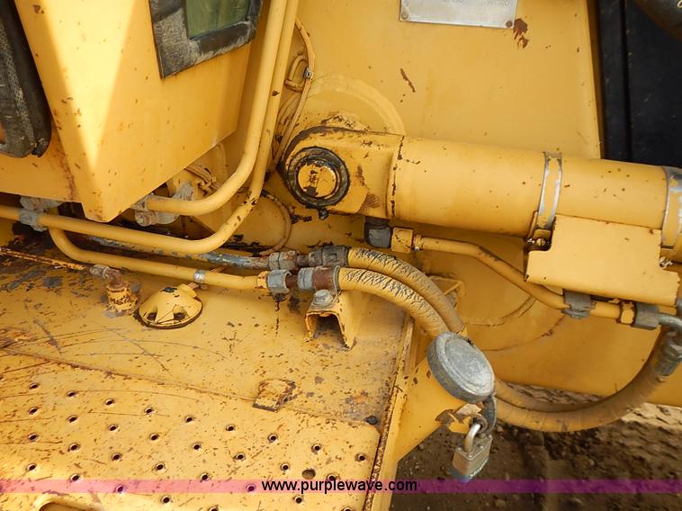 image for item I9385 1987 Caterpillar 426 backhoe