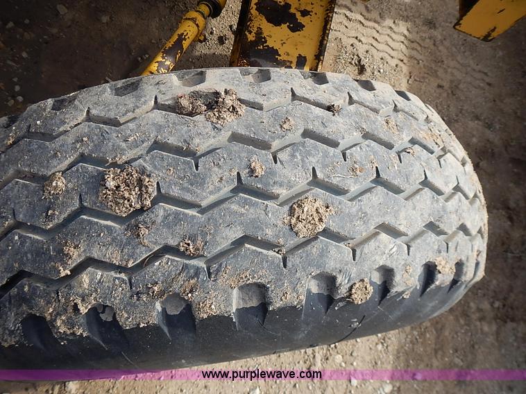 image for item I9385 1987 Caterpillar 426 backhoe