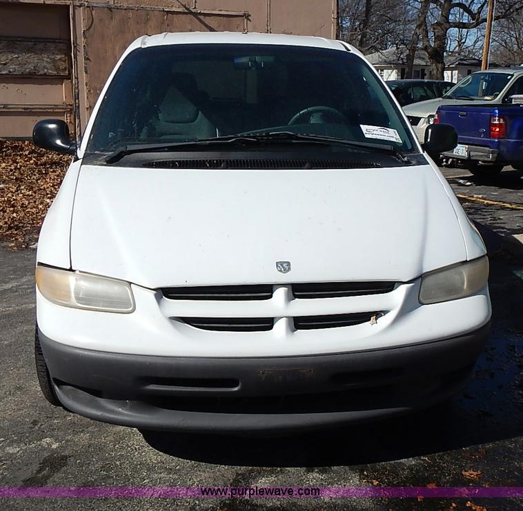 image for item I9392 1999 Dodge Grand Caravan SE van