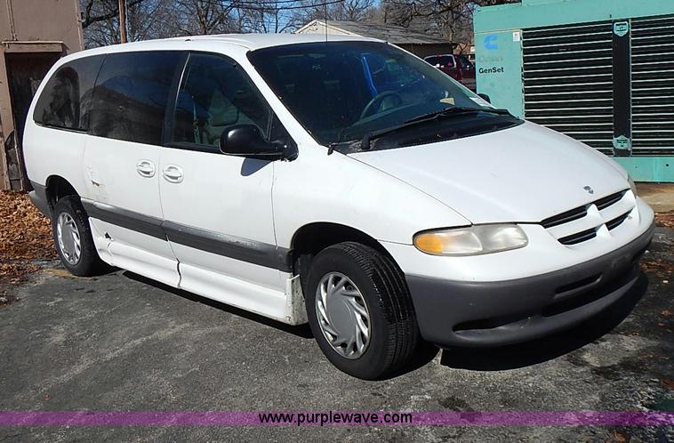 image for item I9392 1999 Dodge Grand Caravan SE van