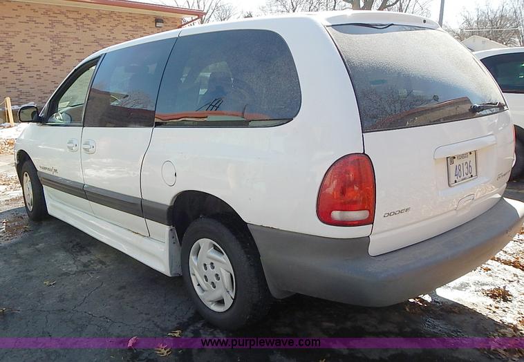 image for item I9392 1999 Dodge Grand Caravan SE van