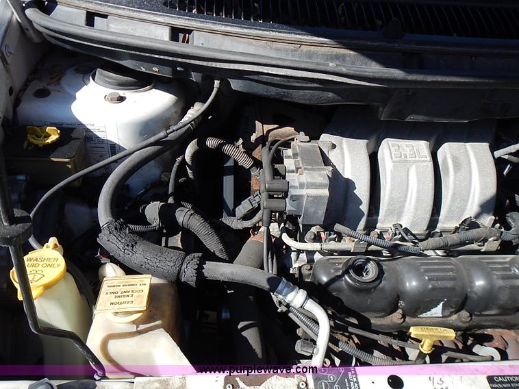 image for item I9392 1999 Dodge Grand Caravan SE van