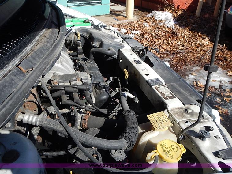 image for item I9392 1999 Dodge Grand Caravan SE van