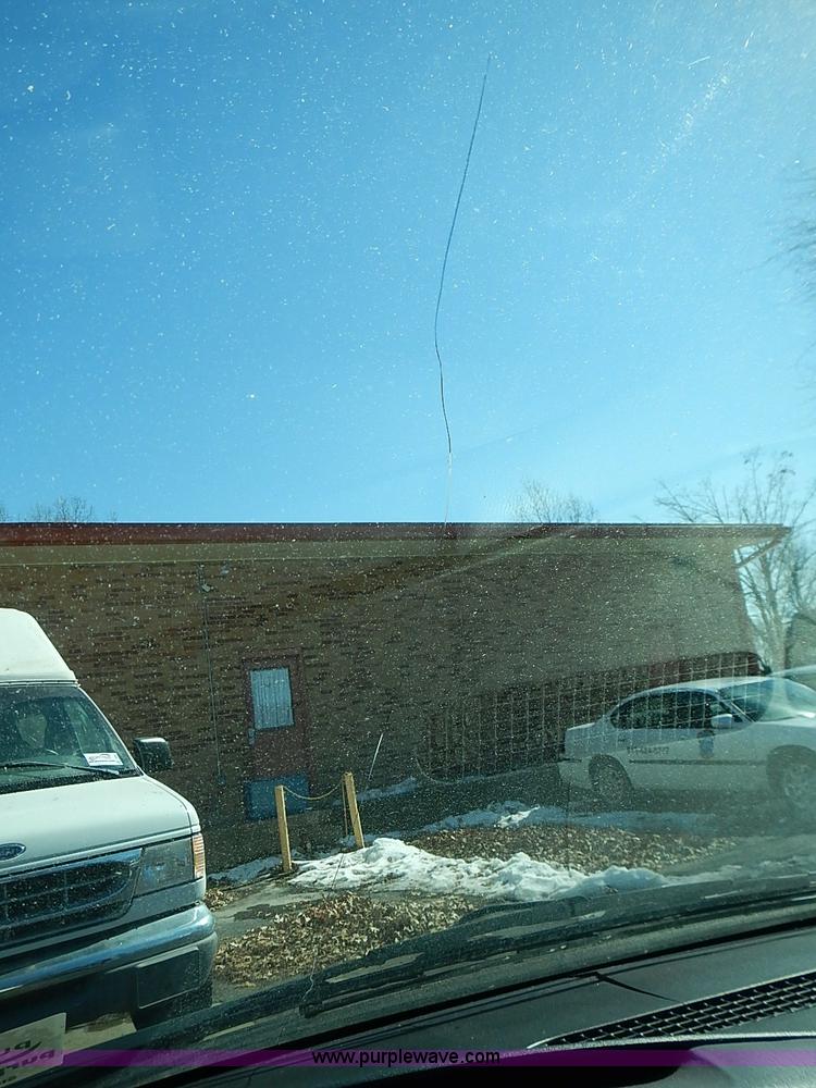 image for item I9392 1999 Dodge Grand Caravan SE van