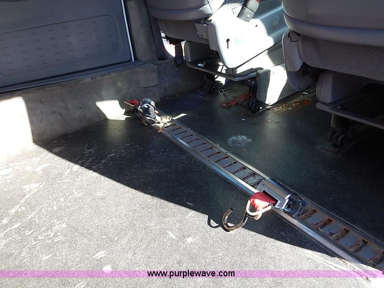 image for item I9392 1999 Dodge Grand Caravan SE van