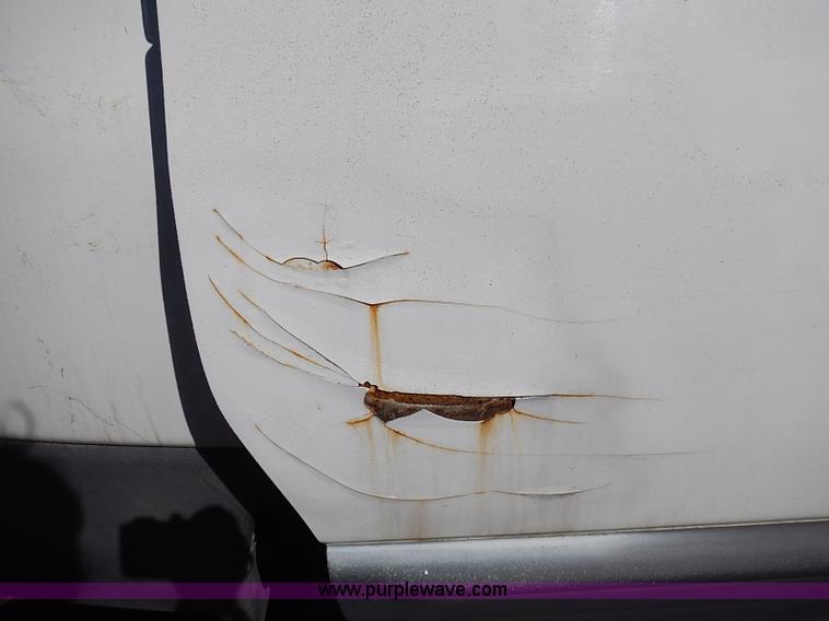 image for item I9392 1999 Dodge Grand Caravan SE van