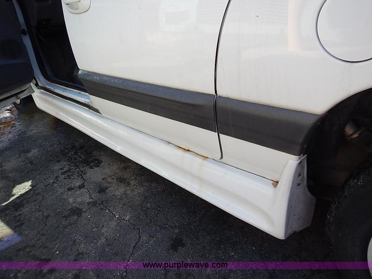 image for item I9392 1999 Dodge Grand Caravan SE van