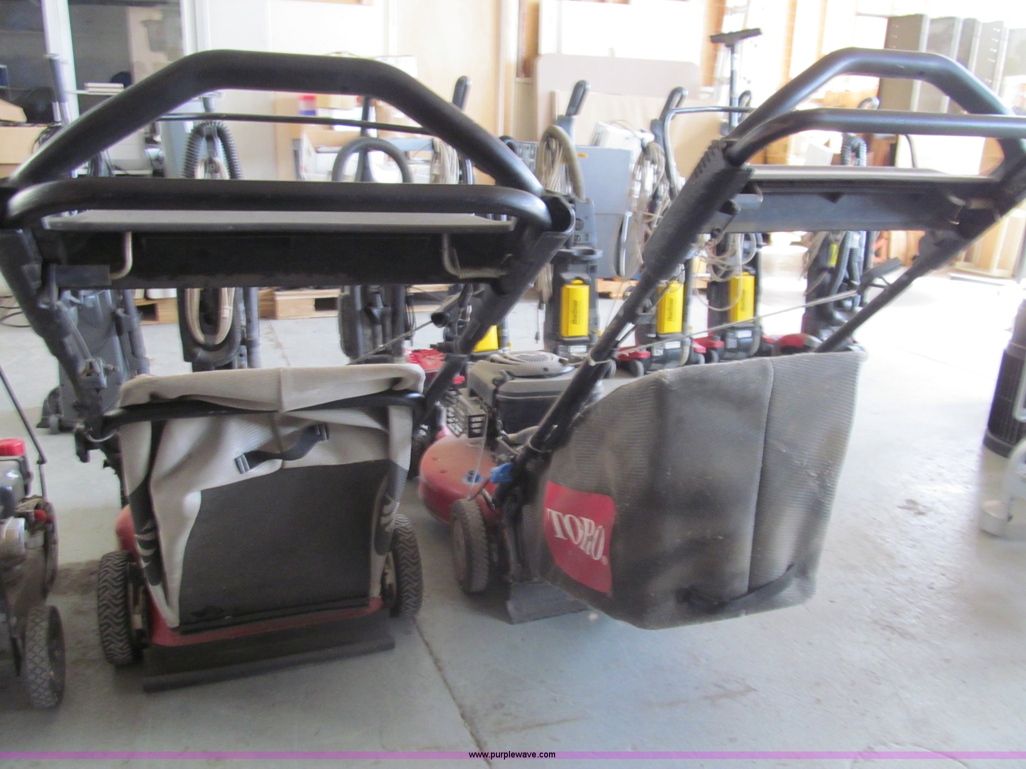 (3) pieces of lawn and garden equipment in Hutchinson, KS Item AY9893