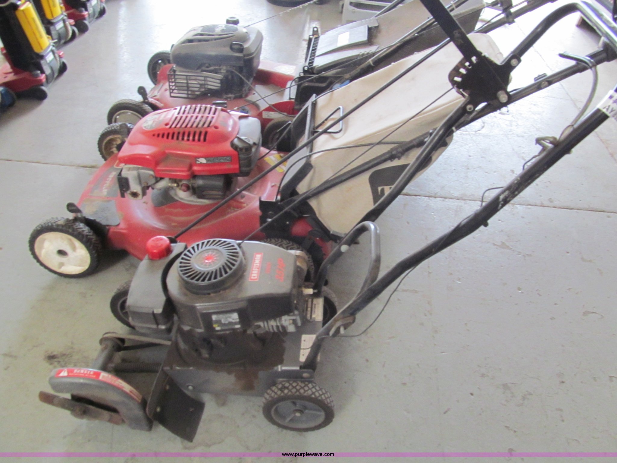 (3) pieces of lawn and garden equipment in Hutchinson, KS Item AY9893