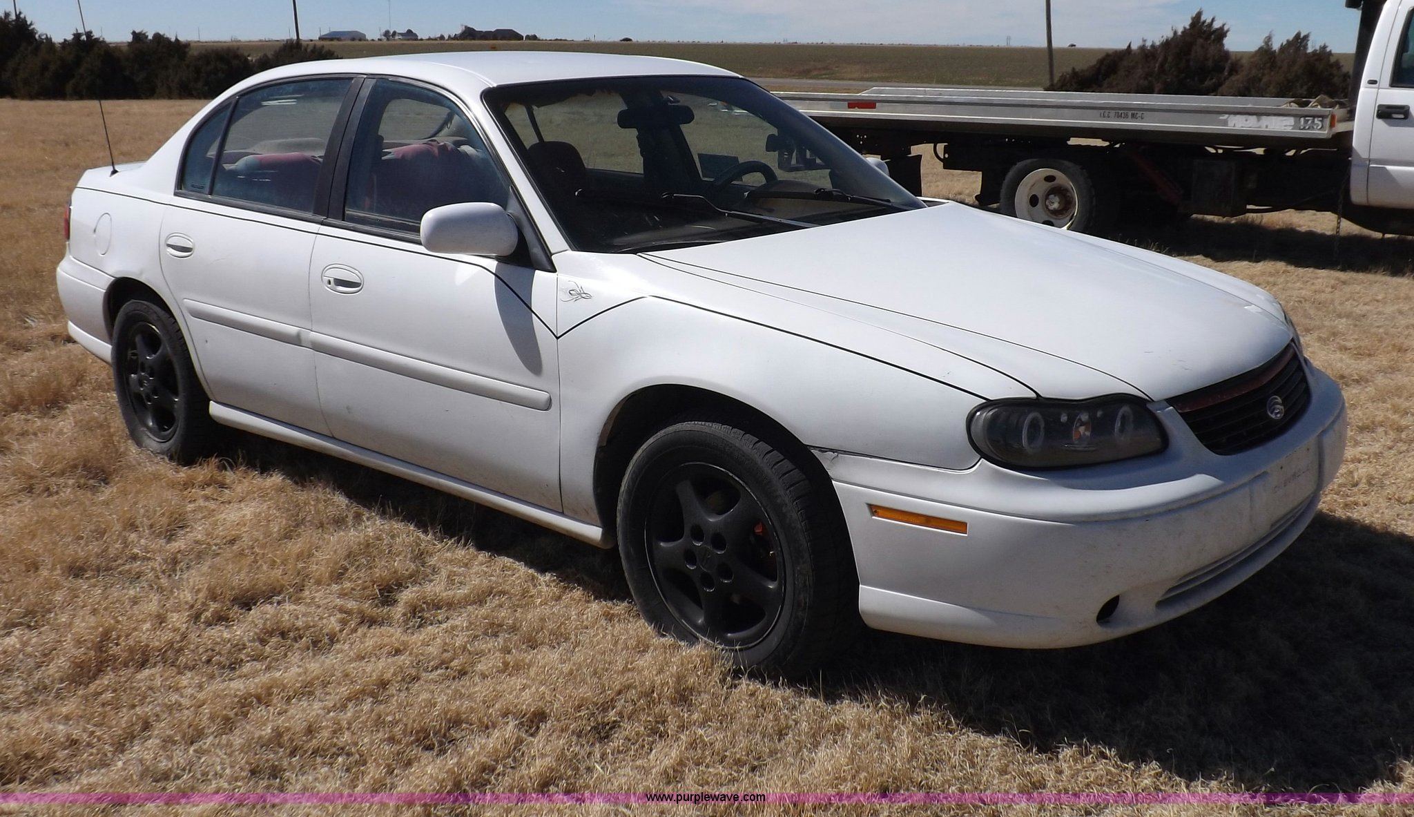 1998 Chevrolet Malibu in Dodge City, KS Item I9065 sold Purple Wave
