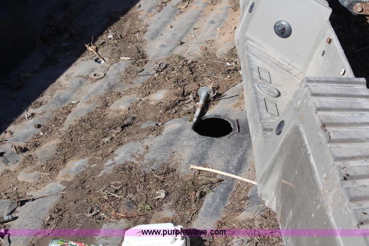 image for item AM9425 2008 Ford F350 pickup truck bed