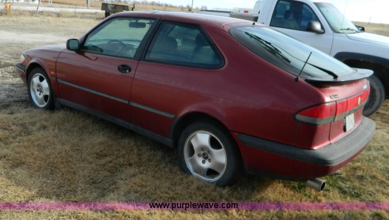 image for item AQ9977 1997 Saab 900 SE