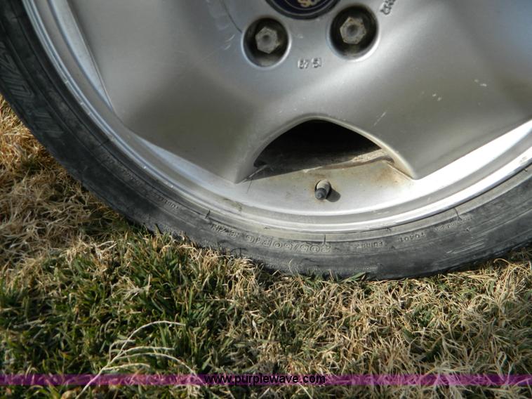 image for item AQ9977 1997 Saab 900 SE