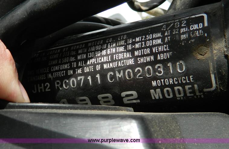 image for item AQ9978 1982 Honda motorcycle