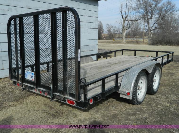 image for item AQ9980 2005 PJ flatbed trailer