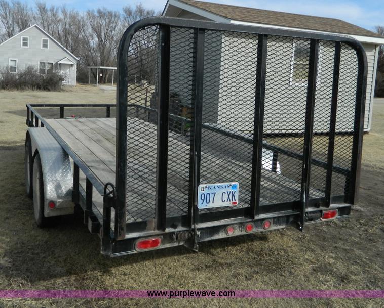image for item AQ9980 2005 PJ flatbed trailer