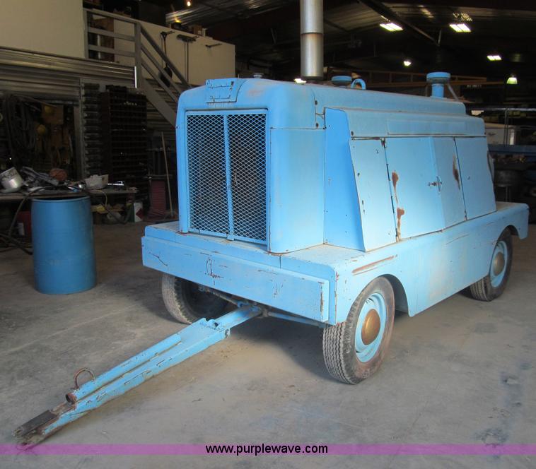 image for item AY9871 Worthington air compressor