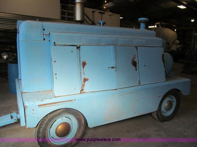 image for item AY9871 Worthington air compressor