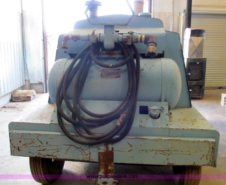image for item AY9871 Worthington air compressor