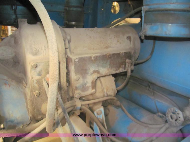 image for item AY9871 Worthington air compressor