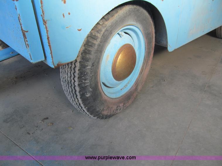 image for item AY9871 Worthington air compressor