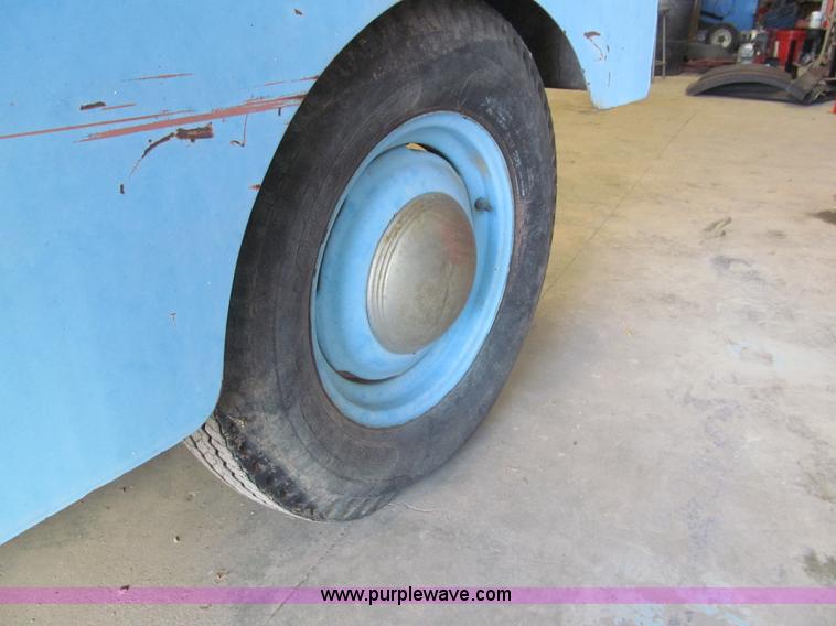 image for item AY9871 Worthington air compressor