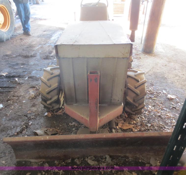 image for item F6827 Ditch Witch J20 trencher