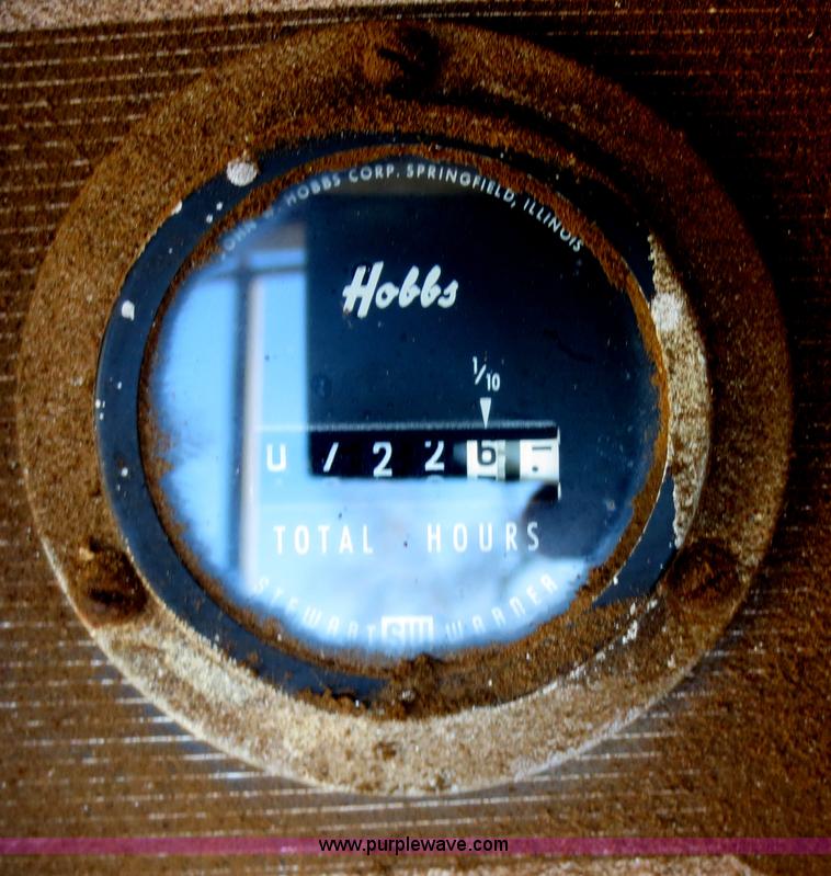 image for item F6827 Ditch Witch J20 trencher