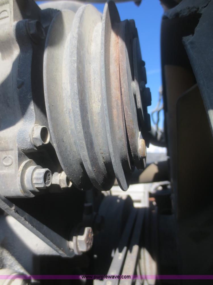 image for item F6829 2000 Sterling L9500 cab and chassis