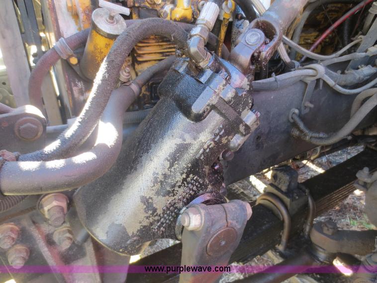 image for item F6829 2000 Sterling L9500 cab and chassis