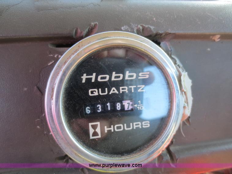 image for item F6829 2000 Sterling L9500 cab and chassis