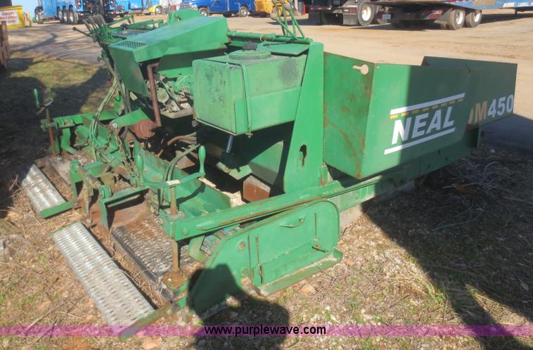 image for item F6831 Neal DM450 paver