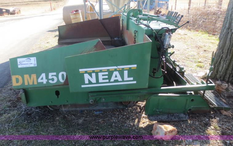 image for item F6831 Neal DM450 paver