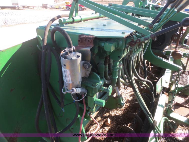 image for item F6831 Neal DM450 paver