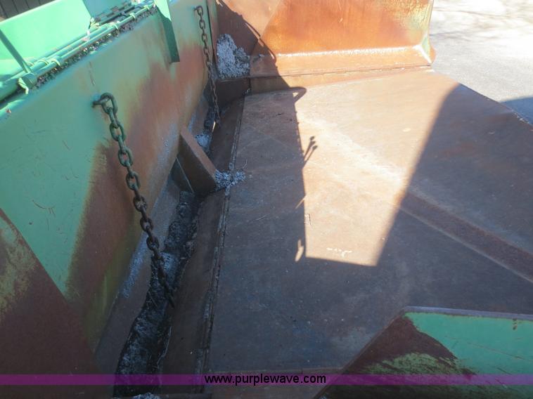 image for item F6831 Neal DM450 paver