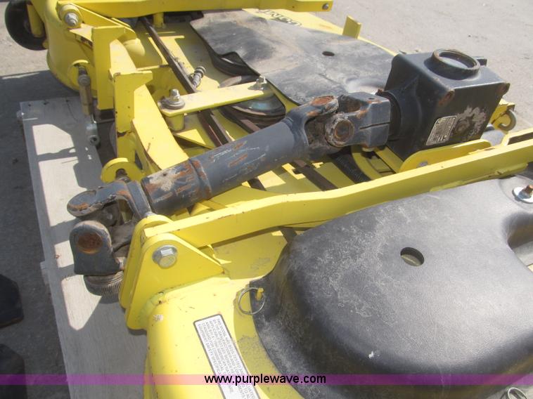 image for item F7281 John Deere 4000 commercial mid-mount belly mower deck