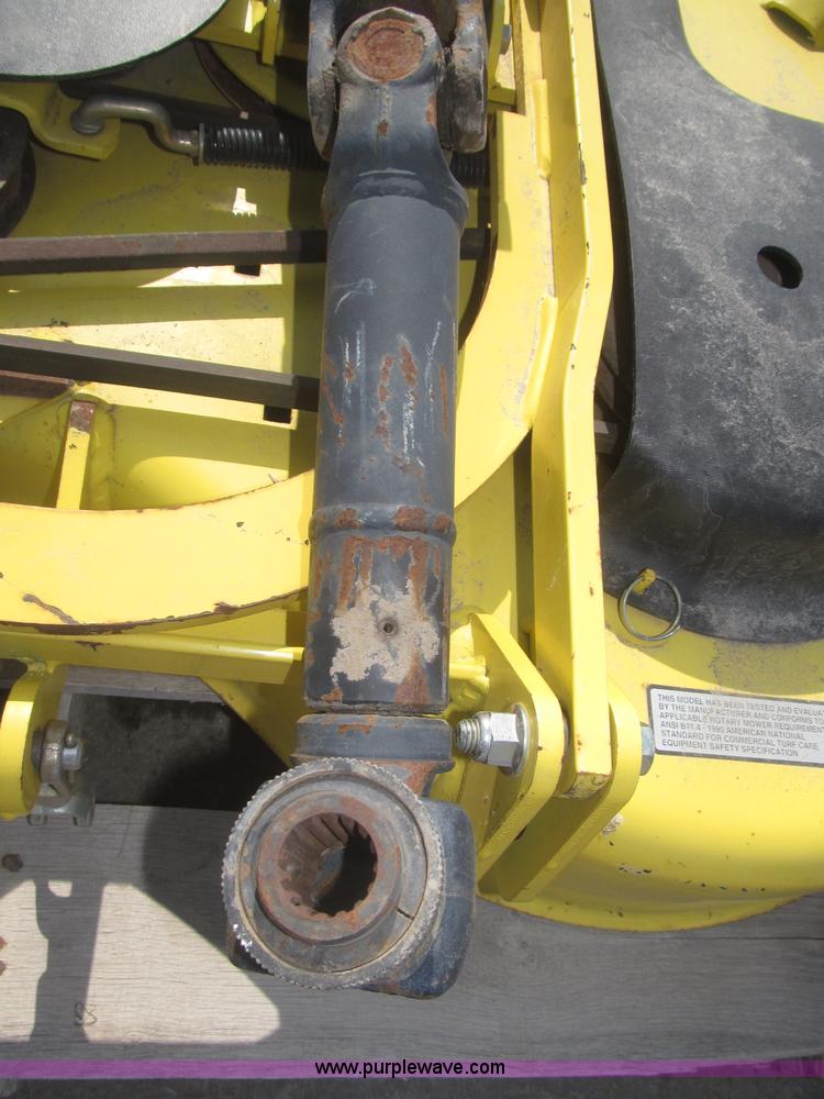 image for item F7281 John Deere 4000 commercial mid-mount belly mower deck