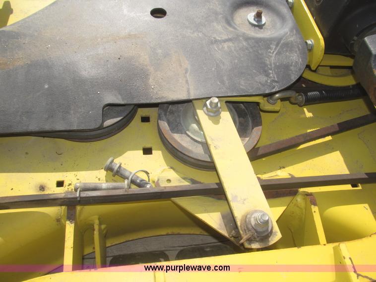 image for item F7281 John Deere 4000 commercial mid-mount belly mower deck