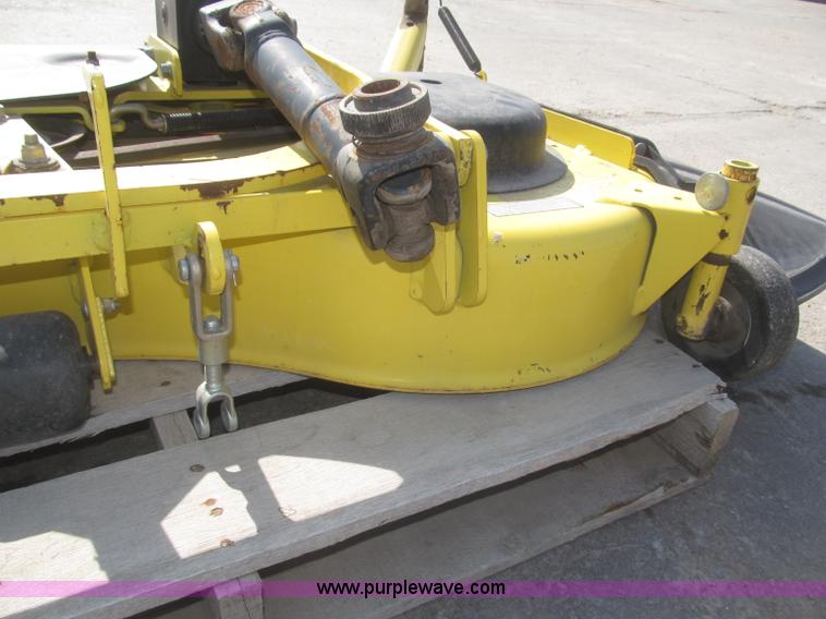 image for item F7281 John Deere 4000 commercial mid-mount belly mower deck