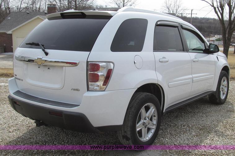 image for item G2304 2005 Chevrolet Equinox LT SUV