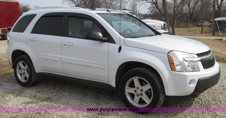 image for item G2304 2005 Chevrolet Equinox LT SUV