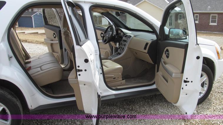 image for item G2304 2005 Chevrolet Equinox LT SUV