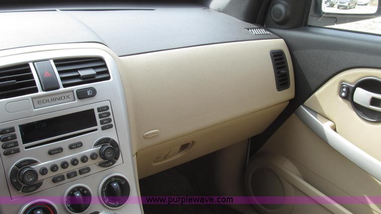 image for item G2304 2005 Chevrolet Equinox LT SUV