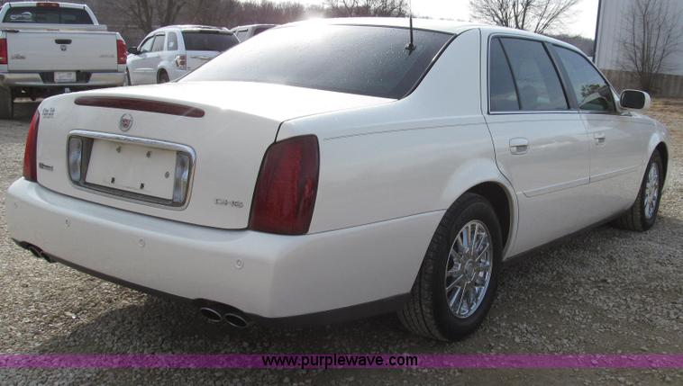 image for item G2305 2004 Cadillac DeVille DHS