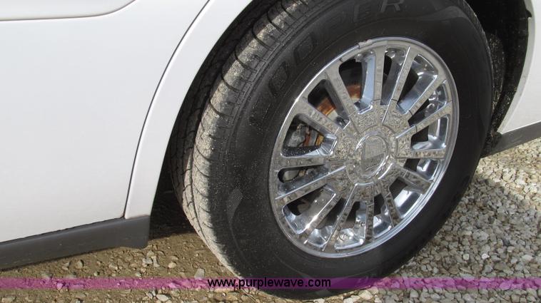 image for item G2305 2004 Cadillac DeVille DHS