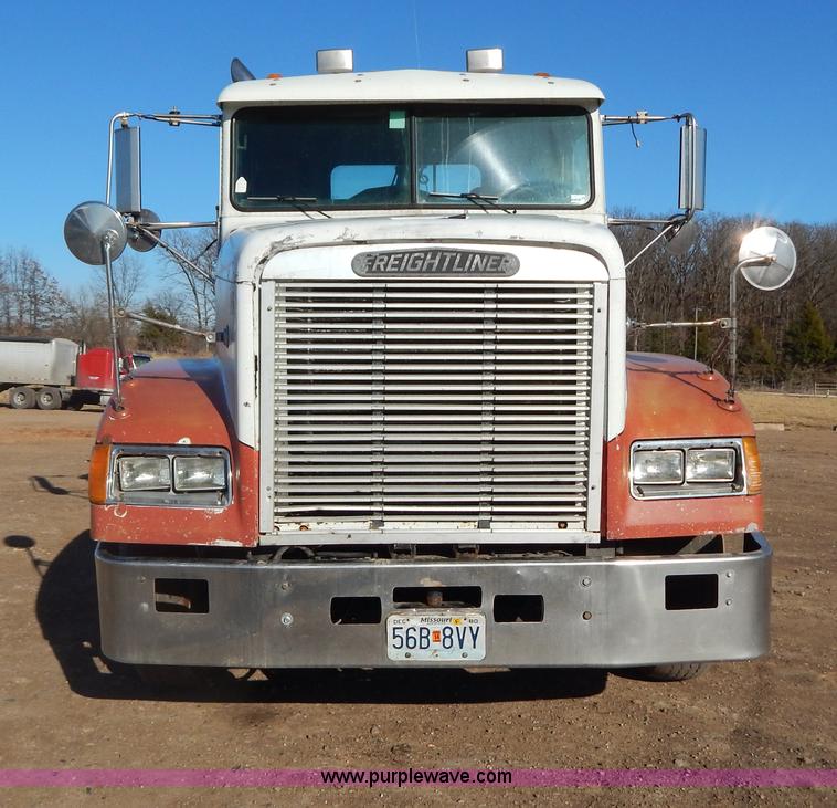image for item G9350 1998 Freightliner FLD semi truck