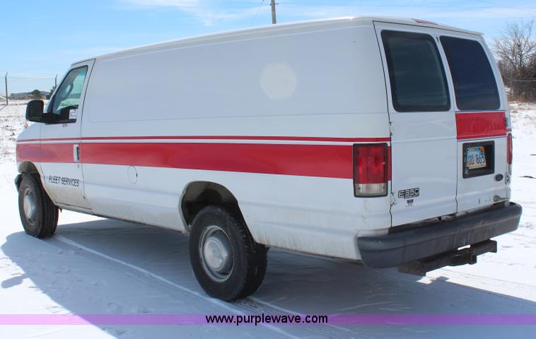 image for item H1460 2004 Ford E350 Super Duty Extended service van
