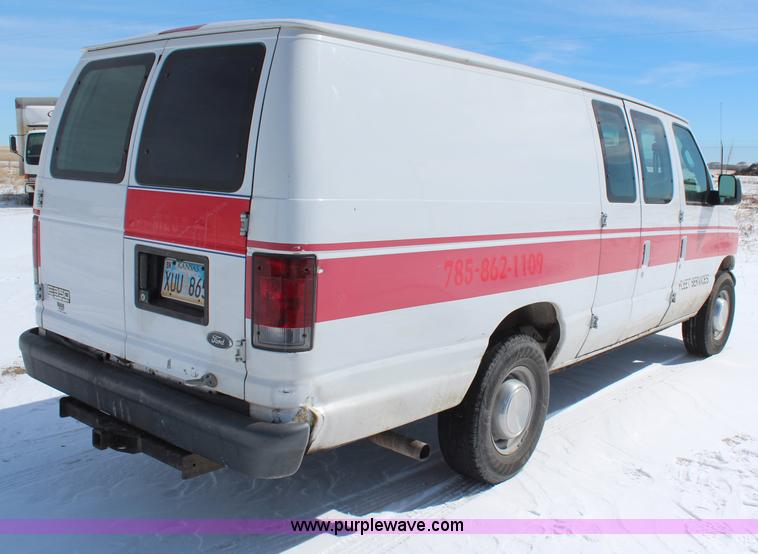 image for item H1460 2004 Ford E350 Super Duty Extended service van