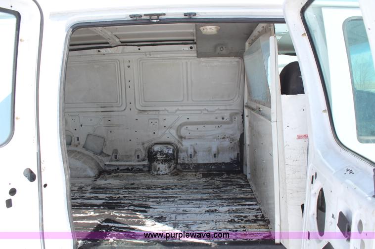 image for item H1460 2004 Ford E350 Super Duty Extended service van